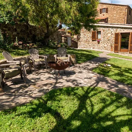 Schiaccia Ghiande Agroturismo *