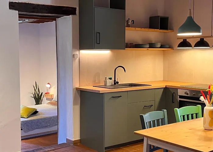 农家乐 Schiaccia Ghiande